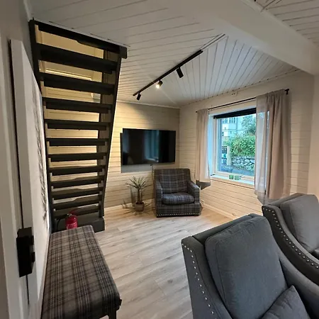 Apartamento Four Walking Distance To The Center Tromsø
